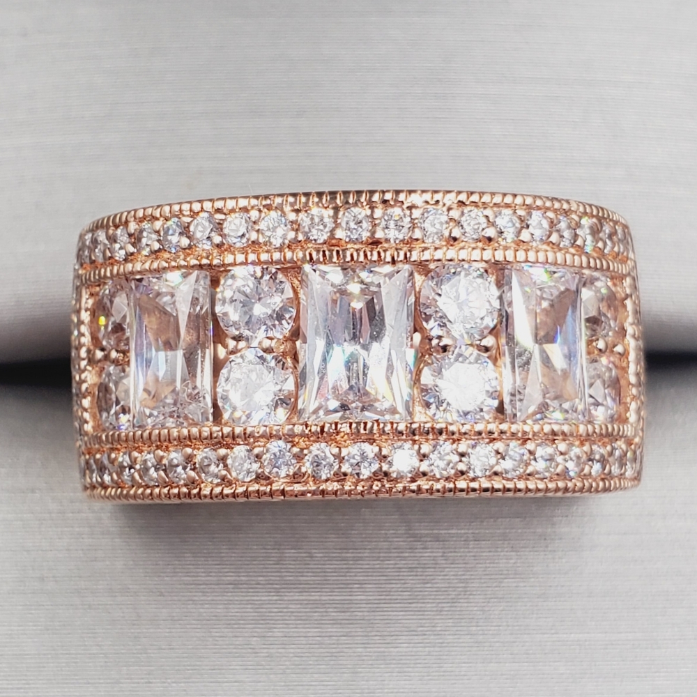 Round & Baguette Band Ring